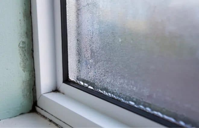 Condensation sur une fenêtre